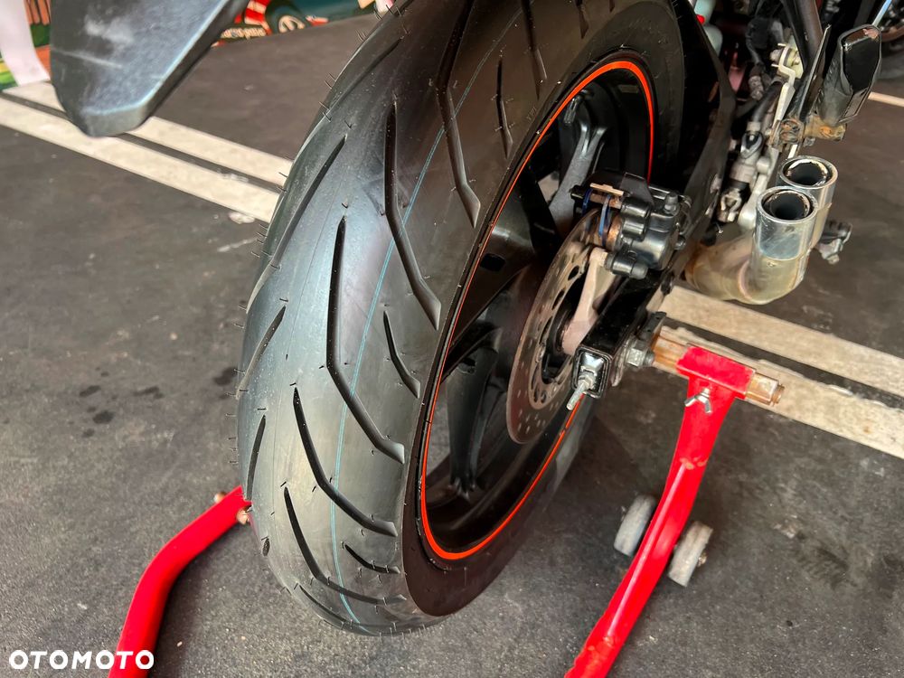 Honda CBR - 8