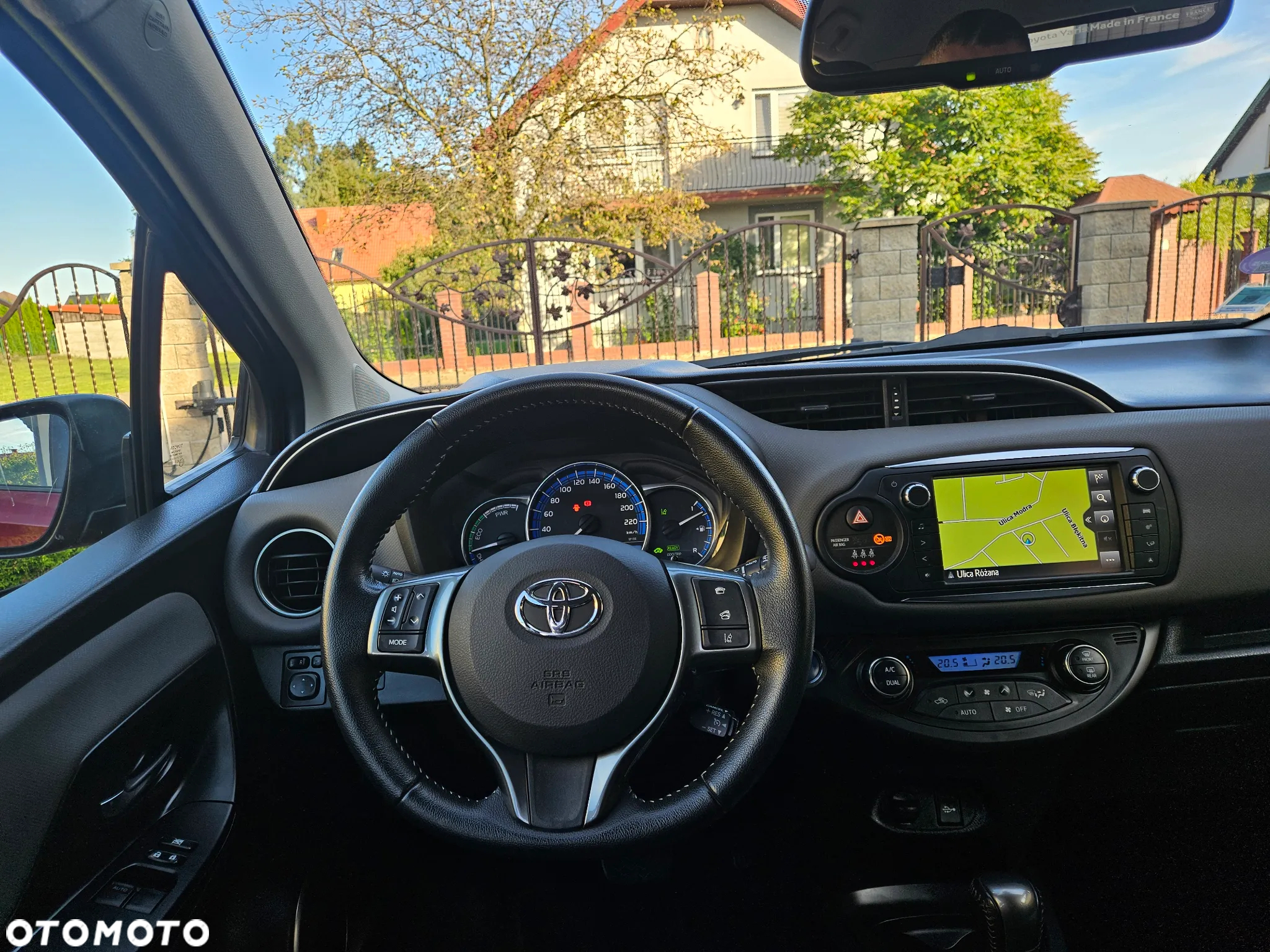 Toyota Yaris Hybrid 1.5 VVT-i Comfort - 28
