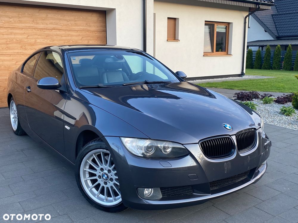 BMW Seria 3 320i M Sport Edition - 1