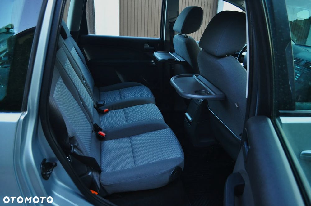 Ford C-MAX - 25