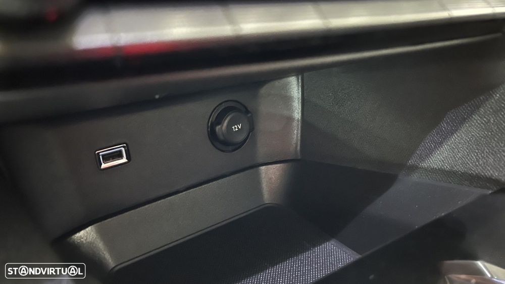 Peugeot 3008 1.2 PureTech Active Pack - 37