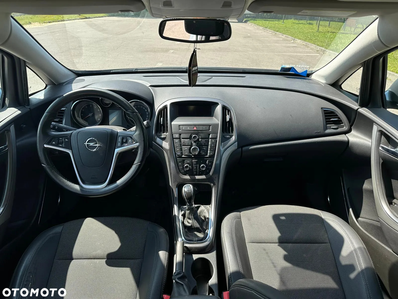 Opel Astra 1.4 Turbo Cosmo - 17