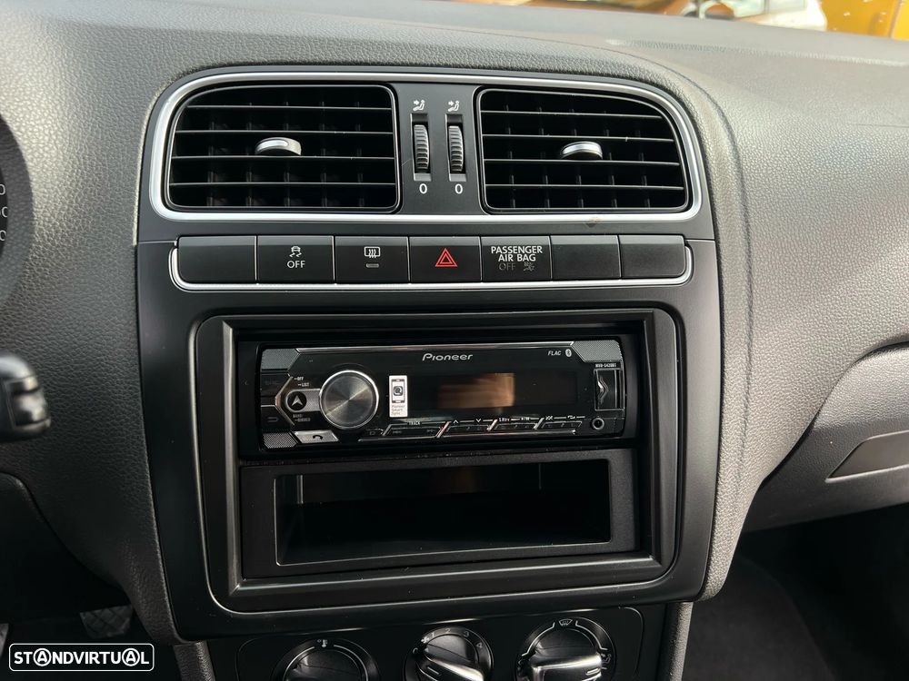 VW Polo 1.2 TDi Confortline - 12