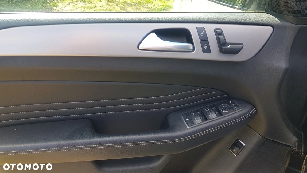 Mercedes-Benz ML 350 BlueTEC 4MATIC 7G-TRONIC - 19