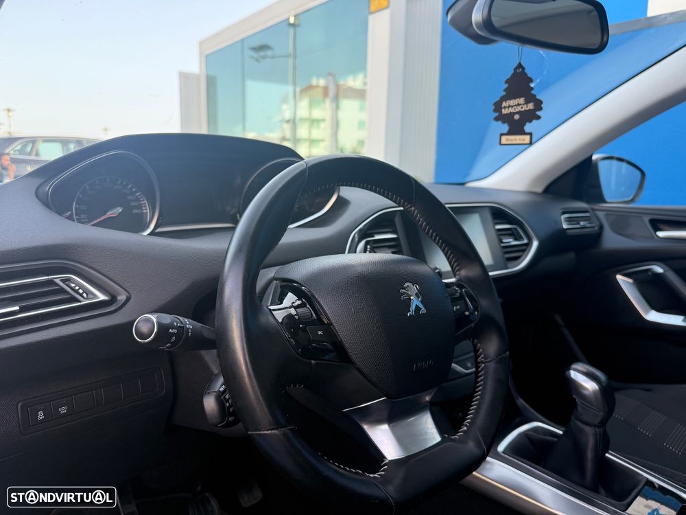 Peugeot 308 PureTech 110 Stop & Start Allure - 10