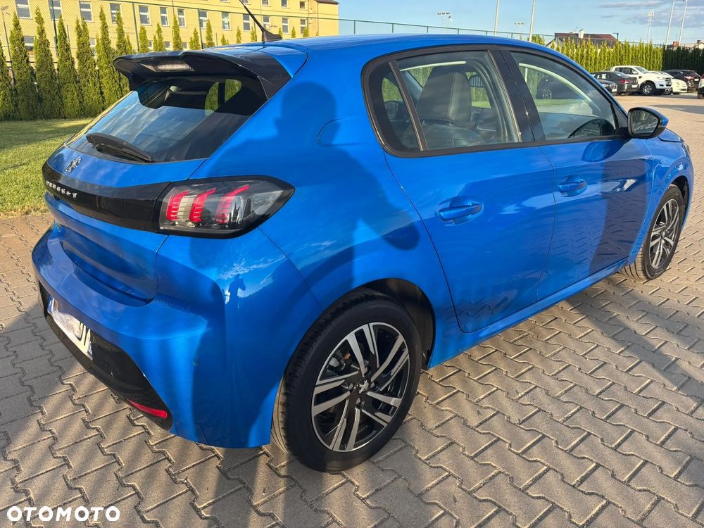 Peugeot 208 - 3