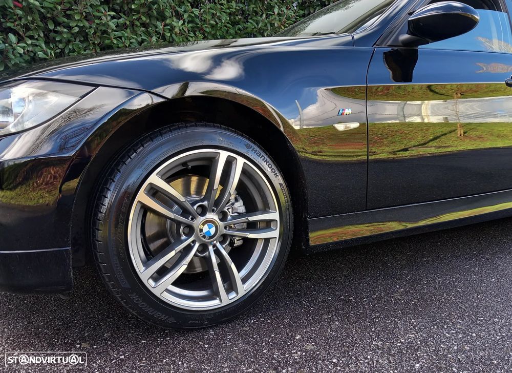 BMW 318 d Navigation Sport - 28