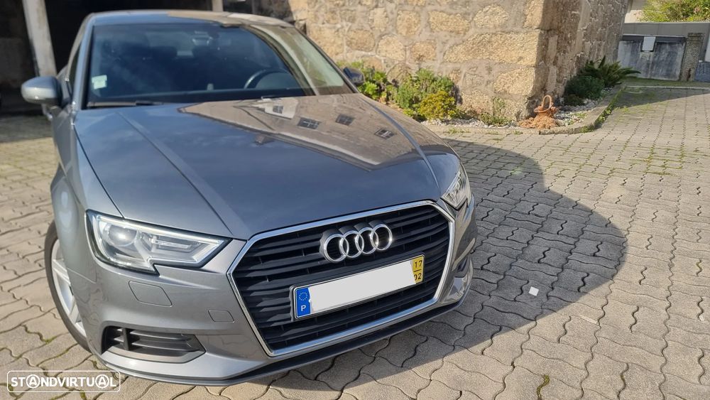 Audi A3 Limousine 1.6 TDI Business Line Attraction - 1