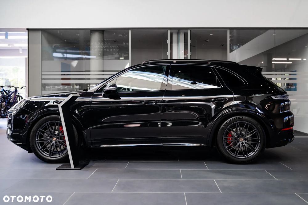 Porsche Cayenne GTS - 2