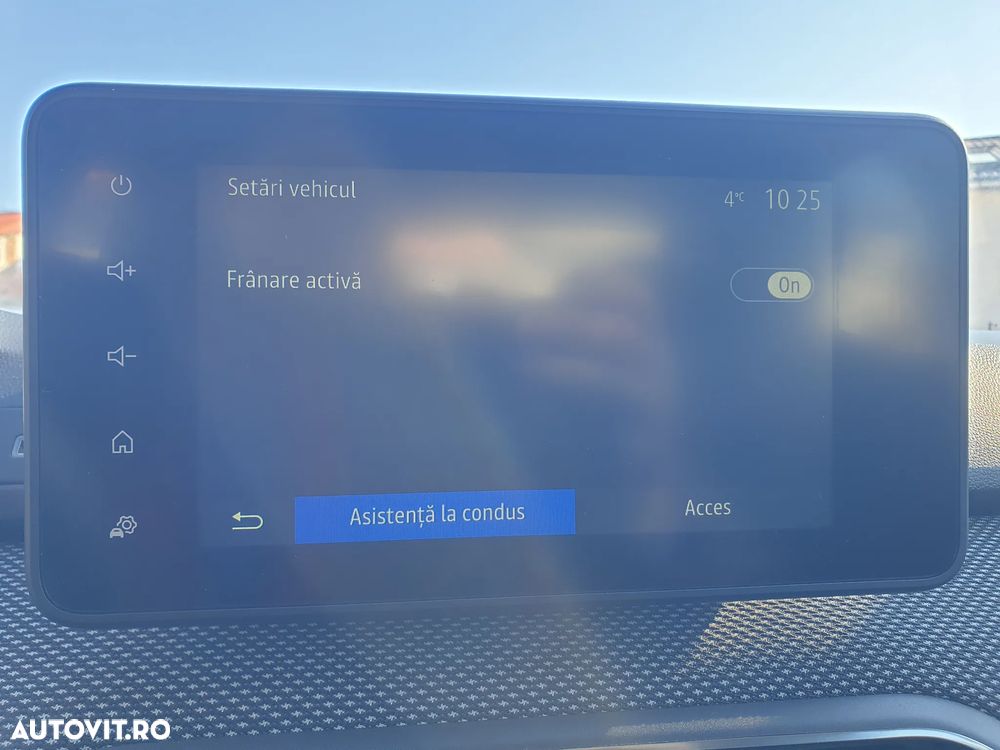 Dacia Logan TCe 90 MT6 Prestige - 24