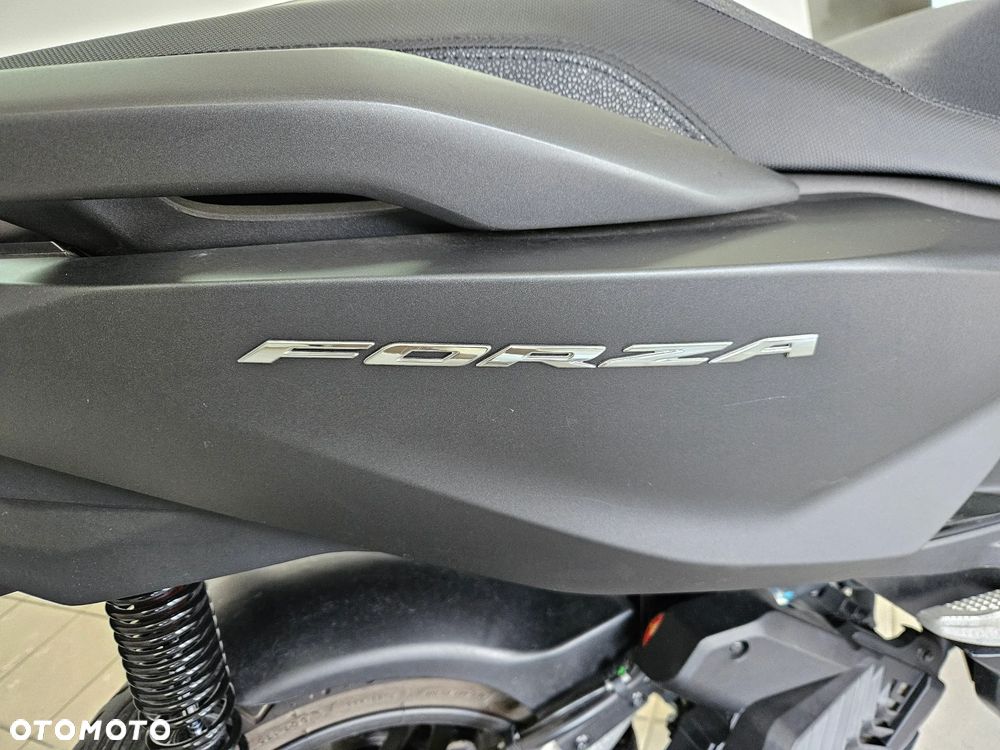 Honda NSS - 4