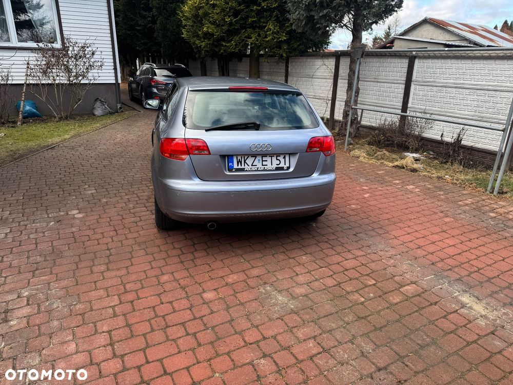 Audi A3 Sportback 1.6 FSI Ambition - 3