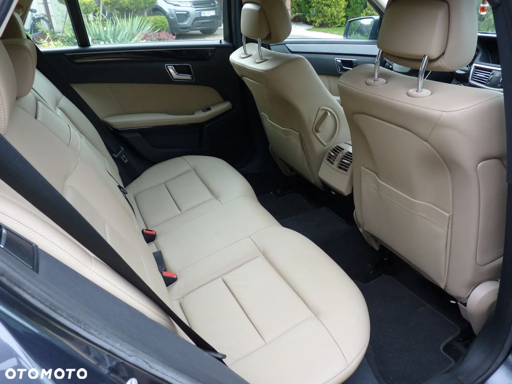 Mercedes-Benz Klasa E 350 CDI BlueEff Avantgarde - 14