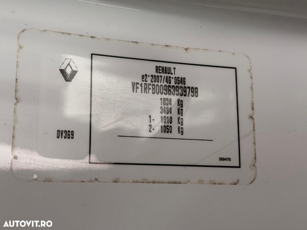 Renault Megane TCe Business - 32