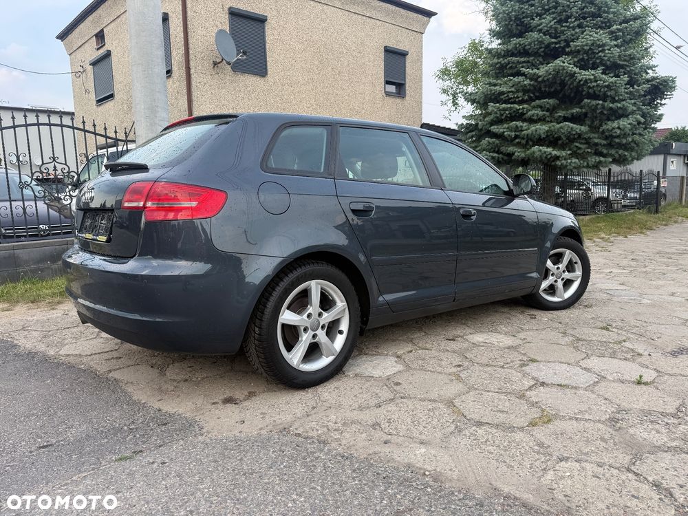 Audi A3 Sportback 1.4 TFSI S tronic Attraction - 3