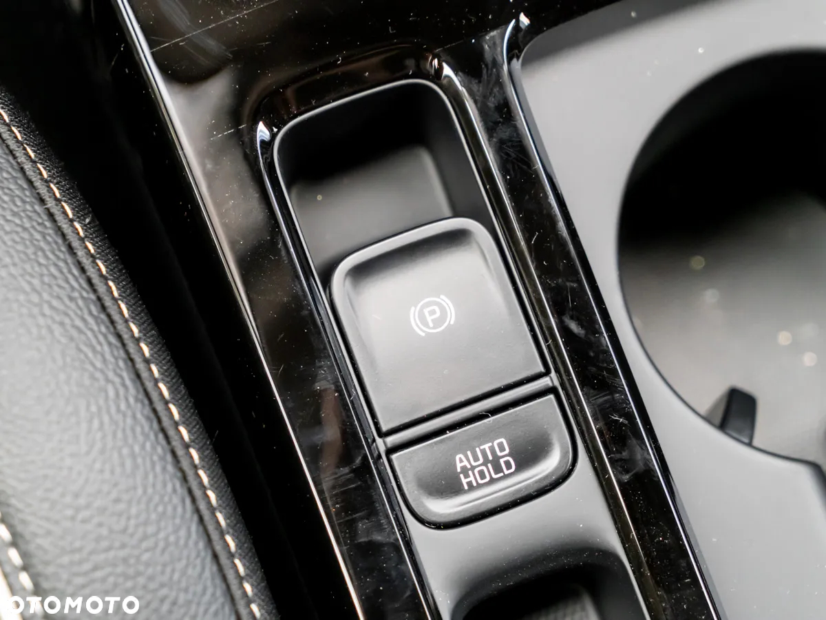 Kia Ceed 1.5 T-GDI Tribute - 24