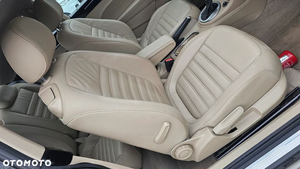 Volkswagen Beetle 1.4 TSI BMT Design DSG - 33