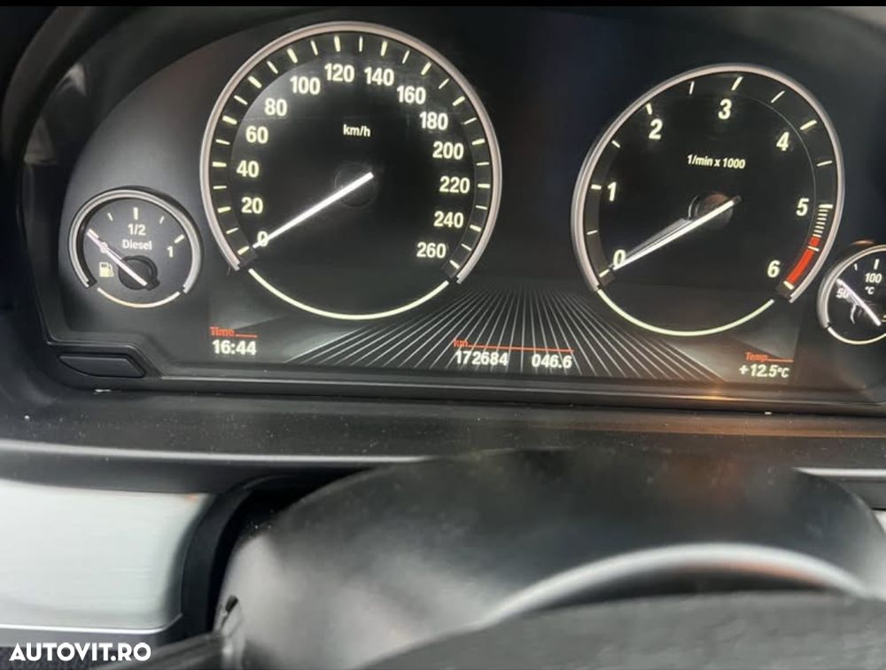 BMW Seria 5 525d xDrive Aut. Modern Line - 10