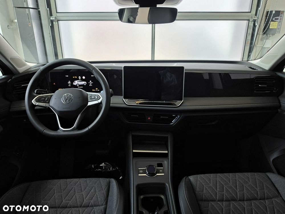 Volkswagen Tiguan - 17