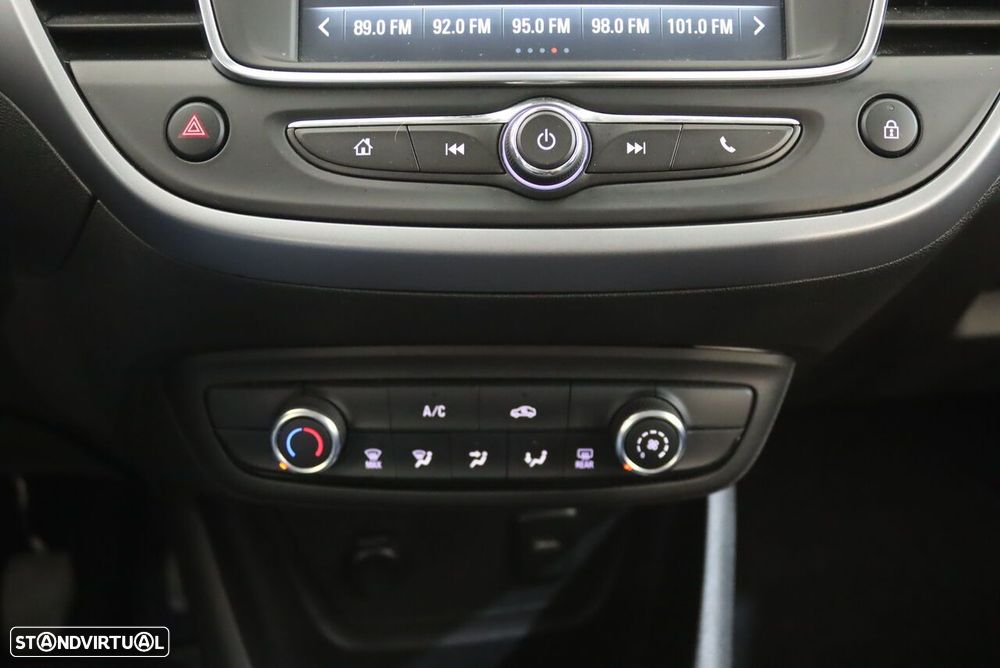 Opel Crossland X 1.2 T Business Edition - 20