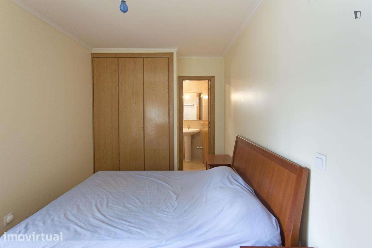 Apartamento com 2 quartos - localizado em Porto - Grande imagem: 3/17