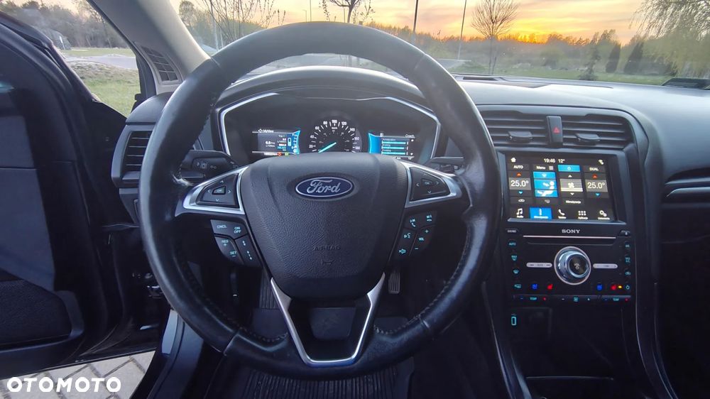 Ford Mondeo 2.0 Hybrid Trend - 22