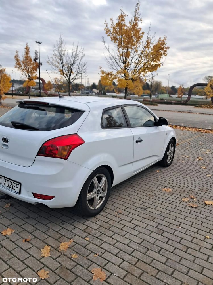 Kia ProCeed - 3