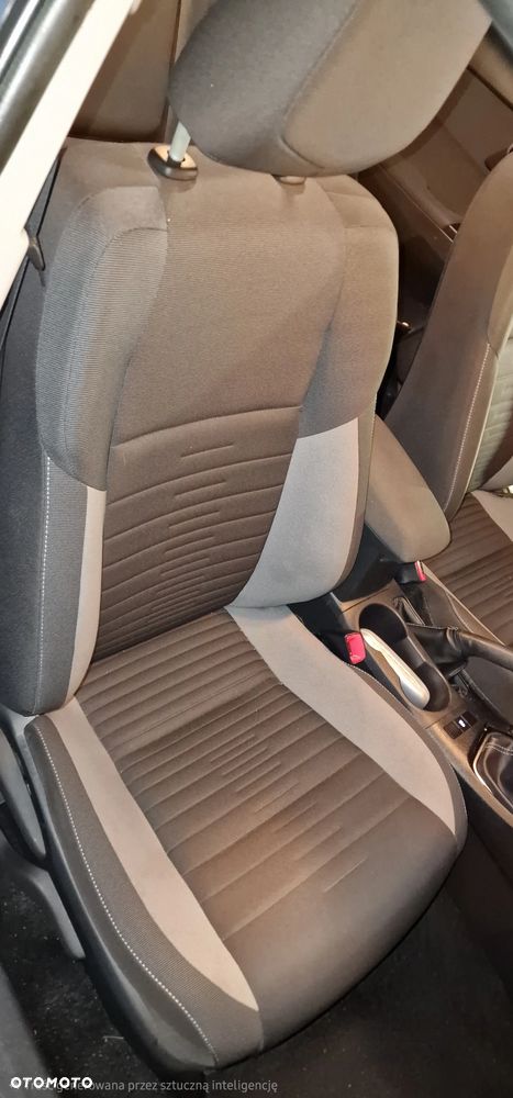 Toyota Auris 1.6 Premium - 12