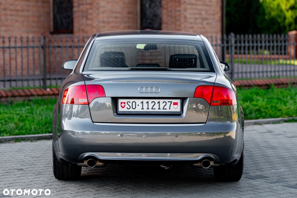 Audi A4 Limousine 1.8 T quattro - 12