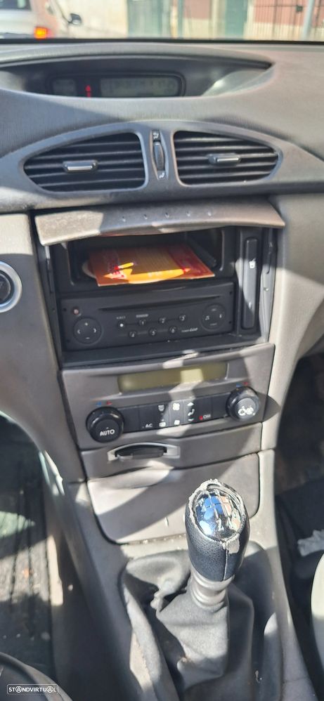 Renault Laguna Break 2.2 dCi Privilège - 7