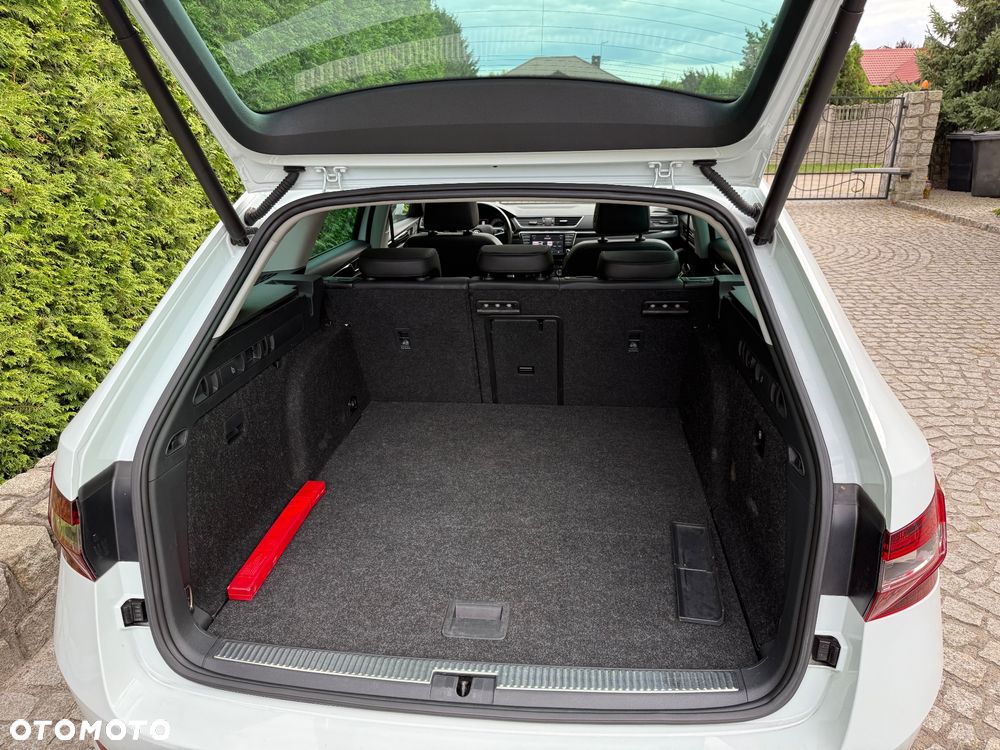 Skoda Superb 2.0 TSI 4x4 L&K DSG - 12