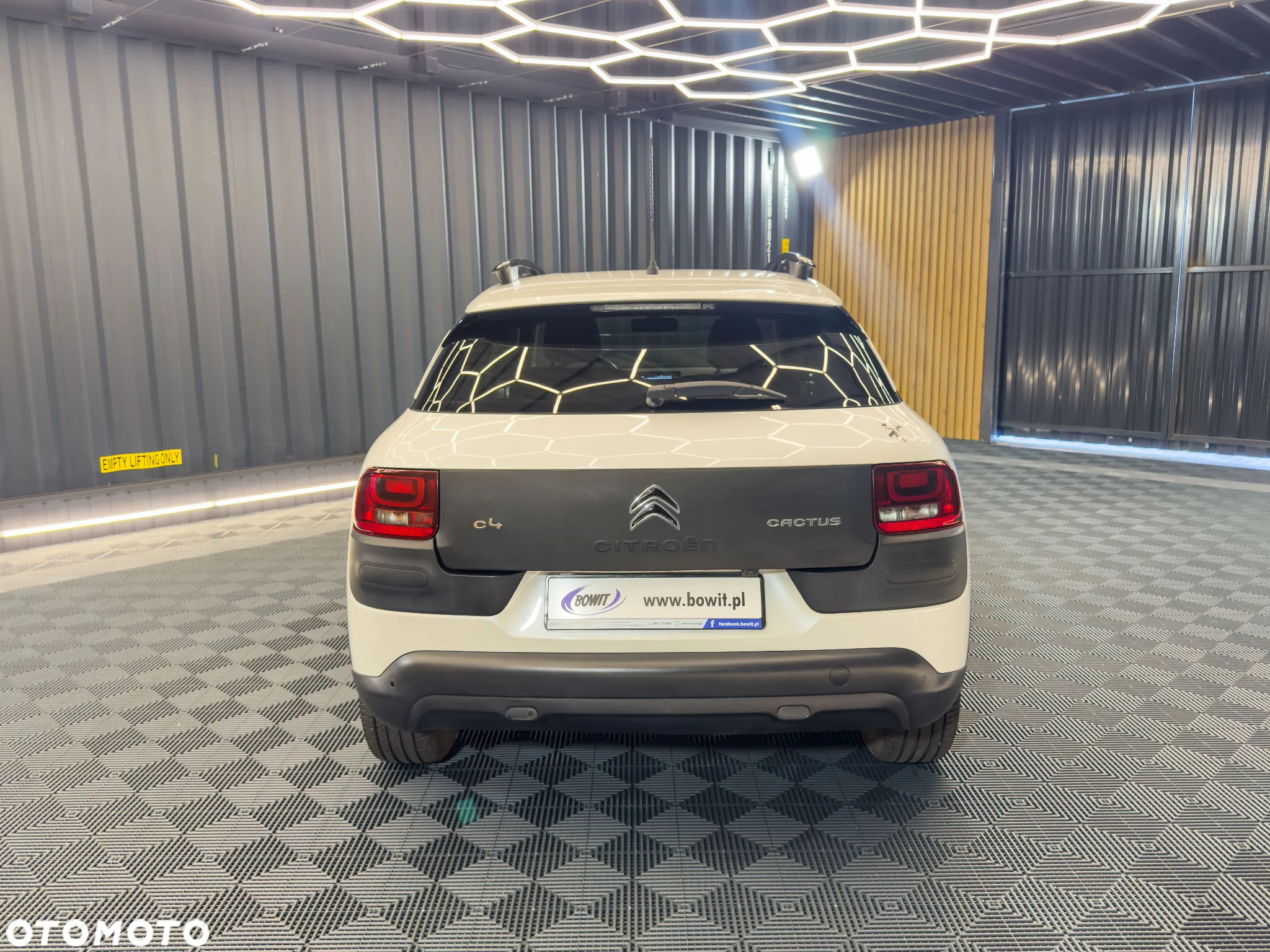 Citroën C4 Cactus 1.2 PureTech Live - 9