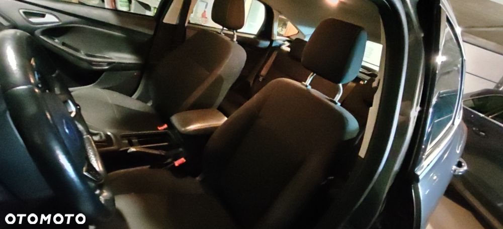 Ford Focus 1.5 TDCi Trend - 23