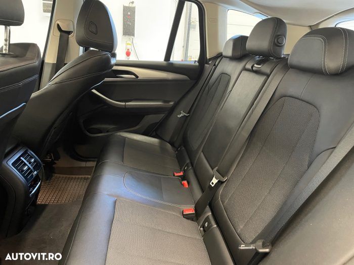 BMW X3 xDrive20d AT xLine - 10