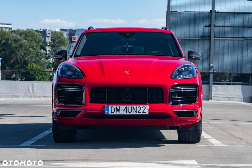 Porsche Cayenne Turbo - 2