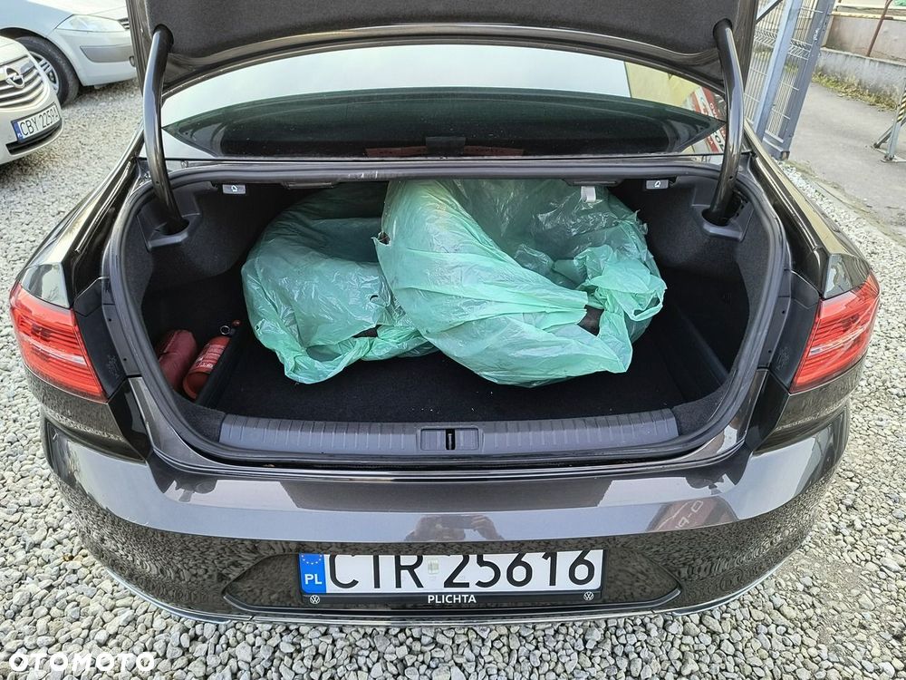Volkswagen Passat 2.0 TSI BMT 4Mot Highline DSG - 19