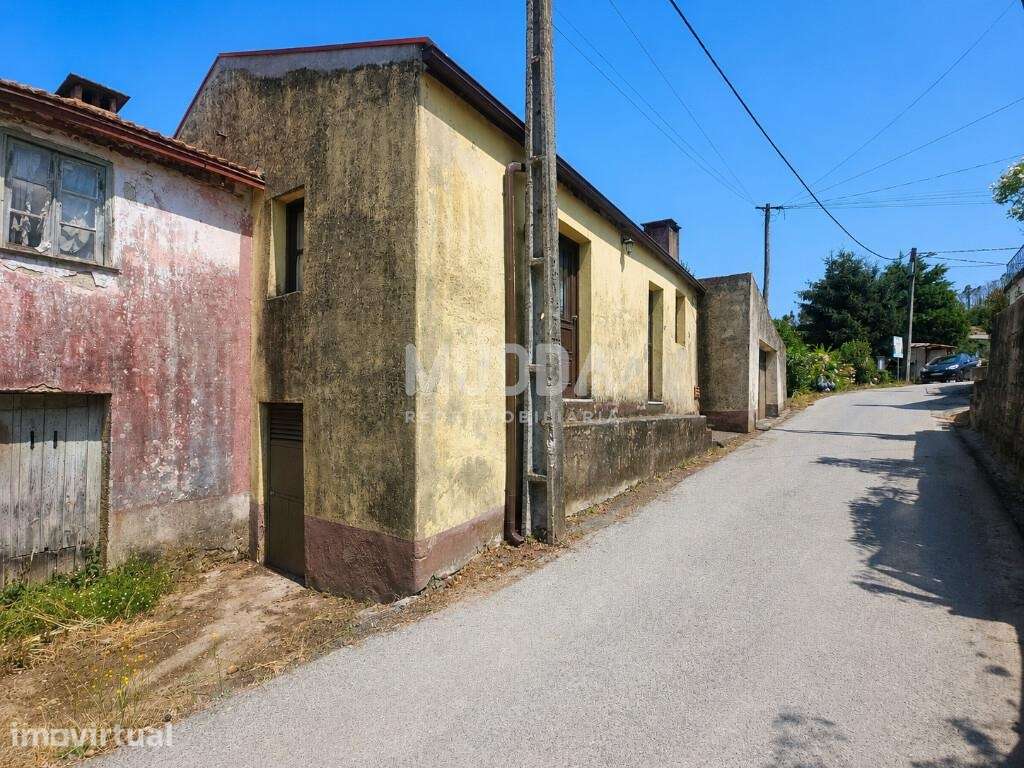 Moradia T2 para Venda em Sever do Vouga | Garagem Fechada, Arrumos e P - Grande imagem: 3/18