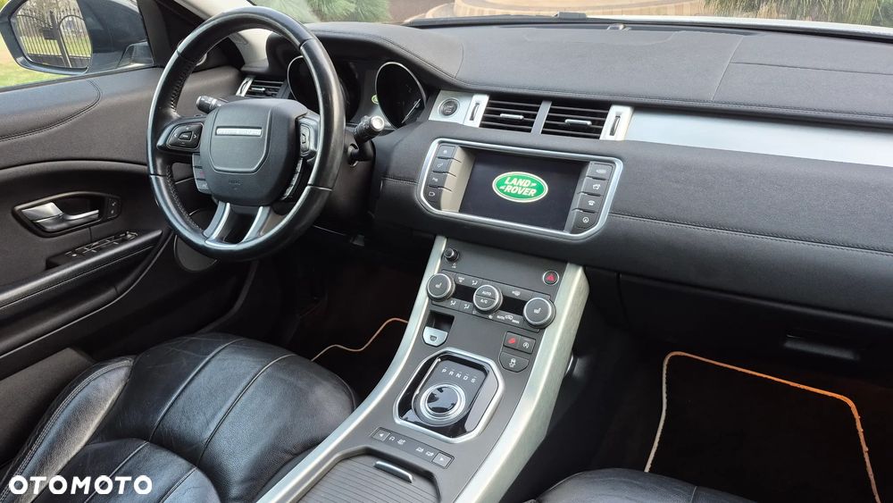 Land Rover Range Rover Evoque TD4 Sky View - 33