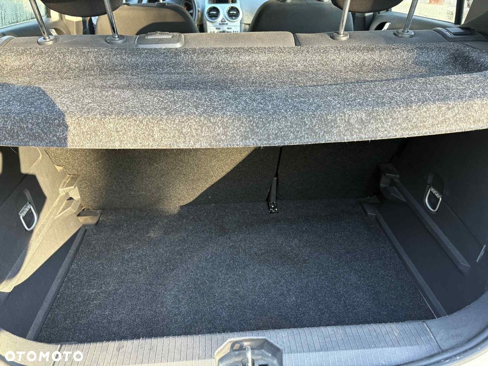 Opel Corsa 1.2 16V Enjoy - 13