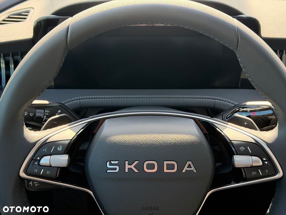 Skoda Superb 2.0 TDI SCR 4x4 L&K DSG - 16