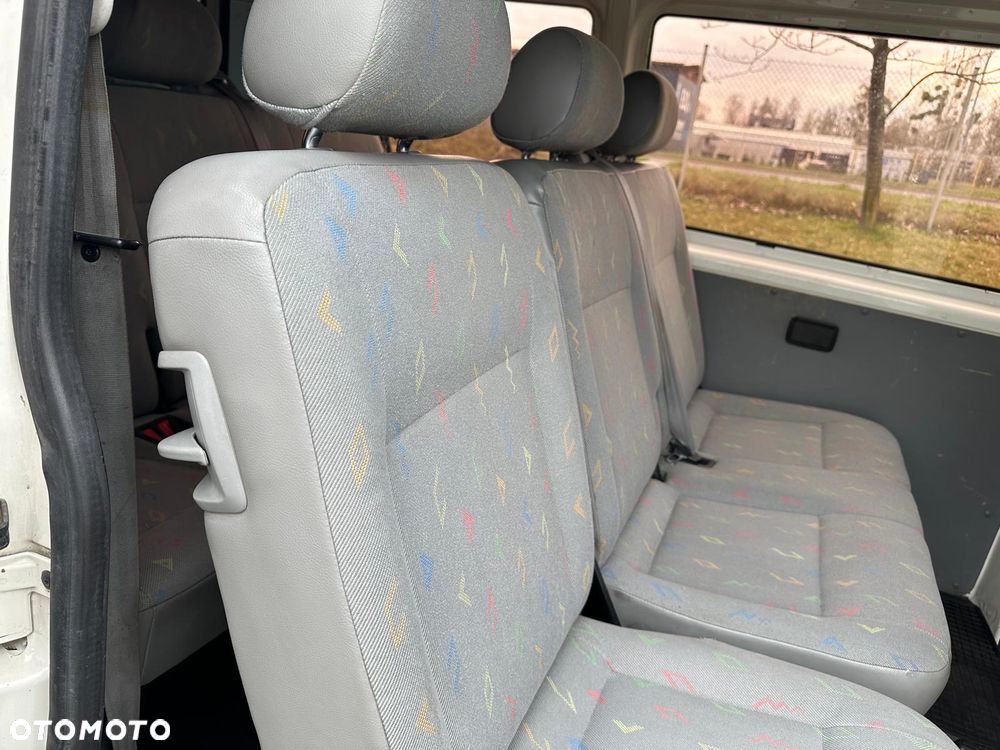 Volkswagen Transporter - 7