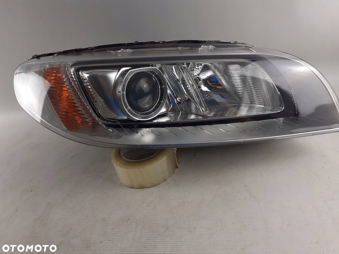 Lampa prawa przód Volvo V70 S80 bi-xenon skr 13-16 - 1
