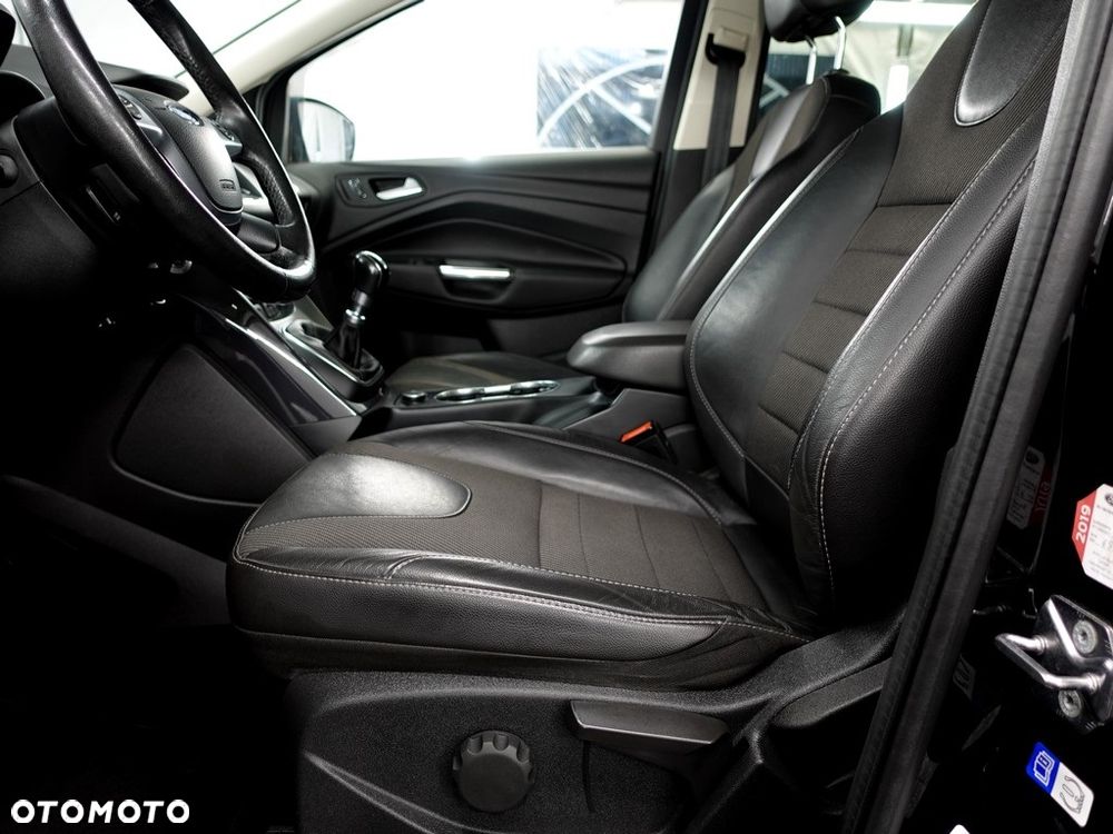 Ford Kuga 2.0 TDCi FWD Titanium - 14