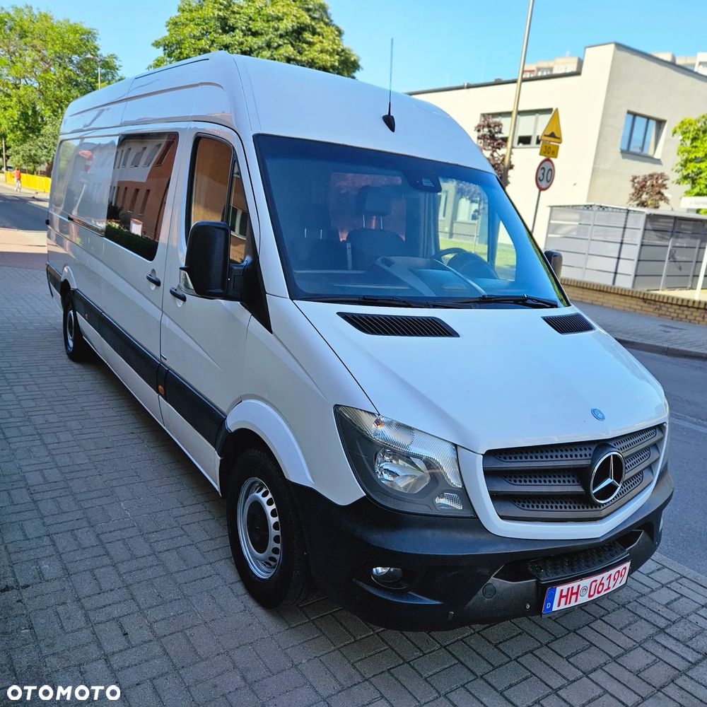 Mercedes-Benz Sprinter - 2