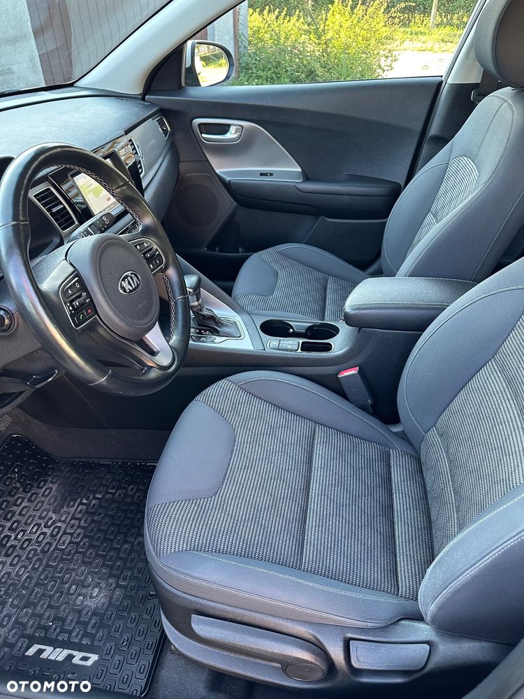 Kia Niro 1.6 GDI Hybrid M - 13