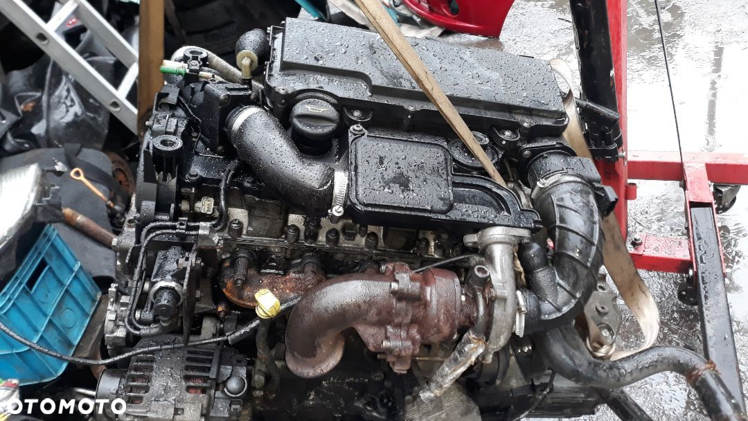 SILNIK Citroen peugeot Ford 1.4 HDI 8HY 10FD37 10fd33 - 5