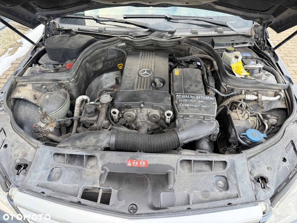 Mercedes-Benz Klasa C 180 K BlueEff Elegance - 9