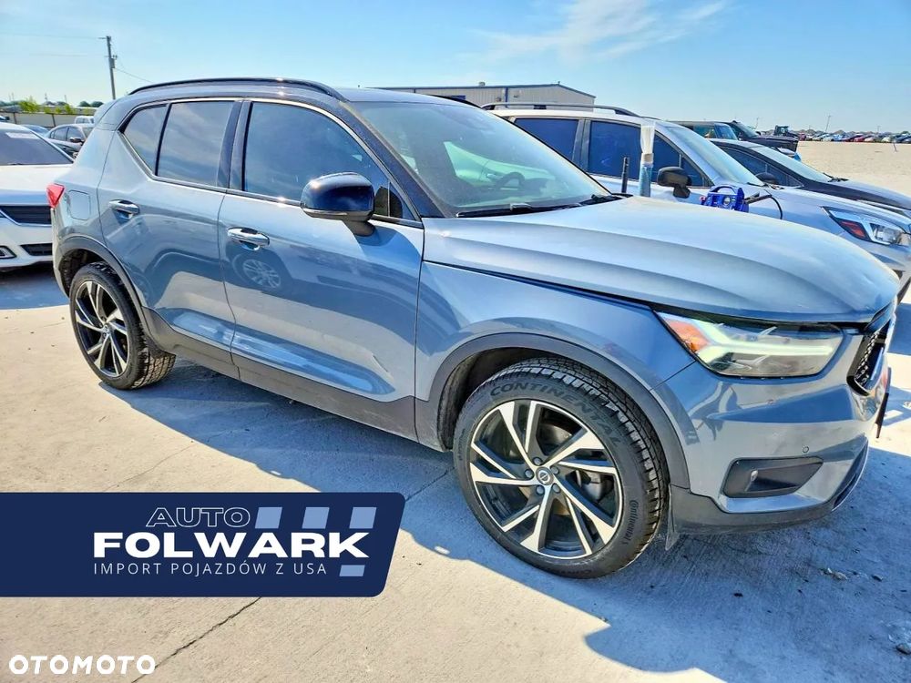 Volvo XC 40 - 1