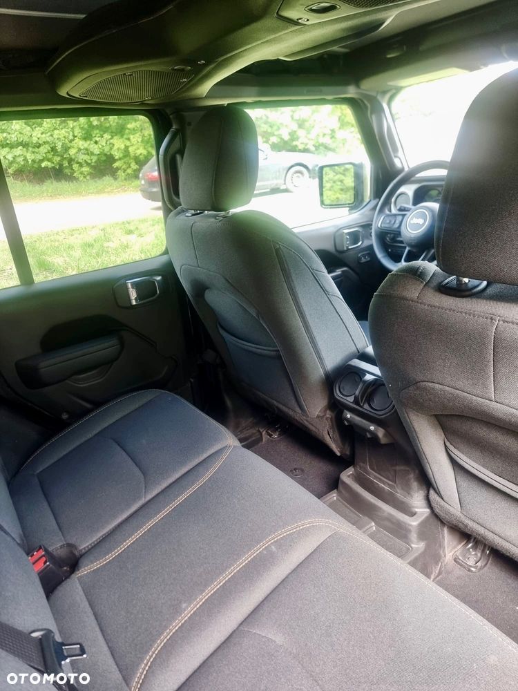 Jeep Wrangler Unlimited 2.0 Turbo PHEV 4xe Sahara - 12