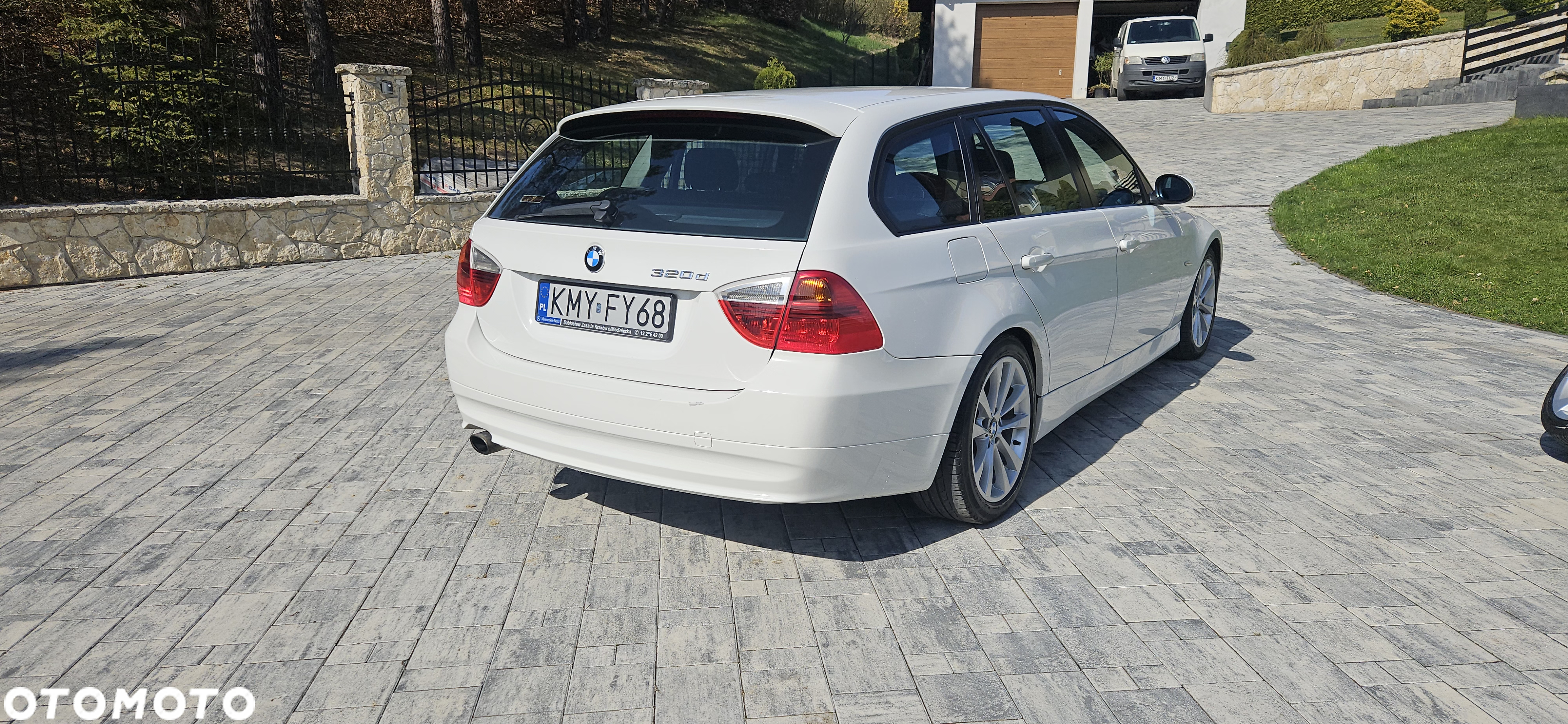 BMW Seria 3 320d - 22